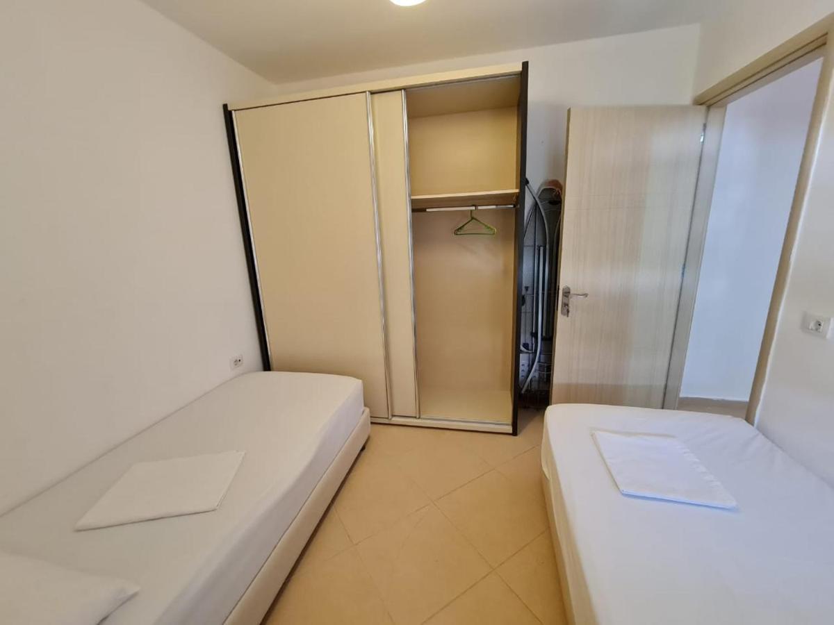 Meltin Apartments Sarande Luaran gambar