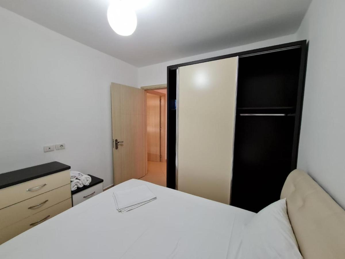 Meltin Apartments Sarande Luaran gambar
